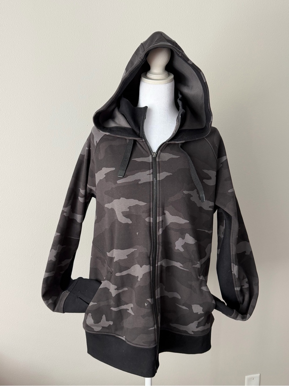 Athleta Black & Gray Camo Zip-Up Hoodie